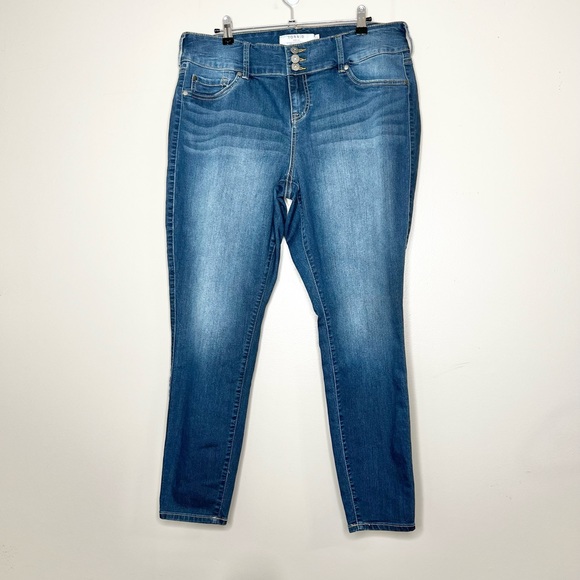 Torrid Denim Plus Size Indigo High Rise Tripe Button Front Denim Jean Jegging 18 - Picture 2 of 16
